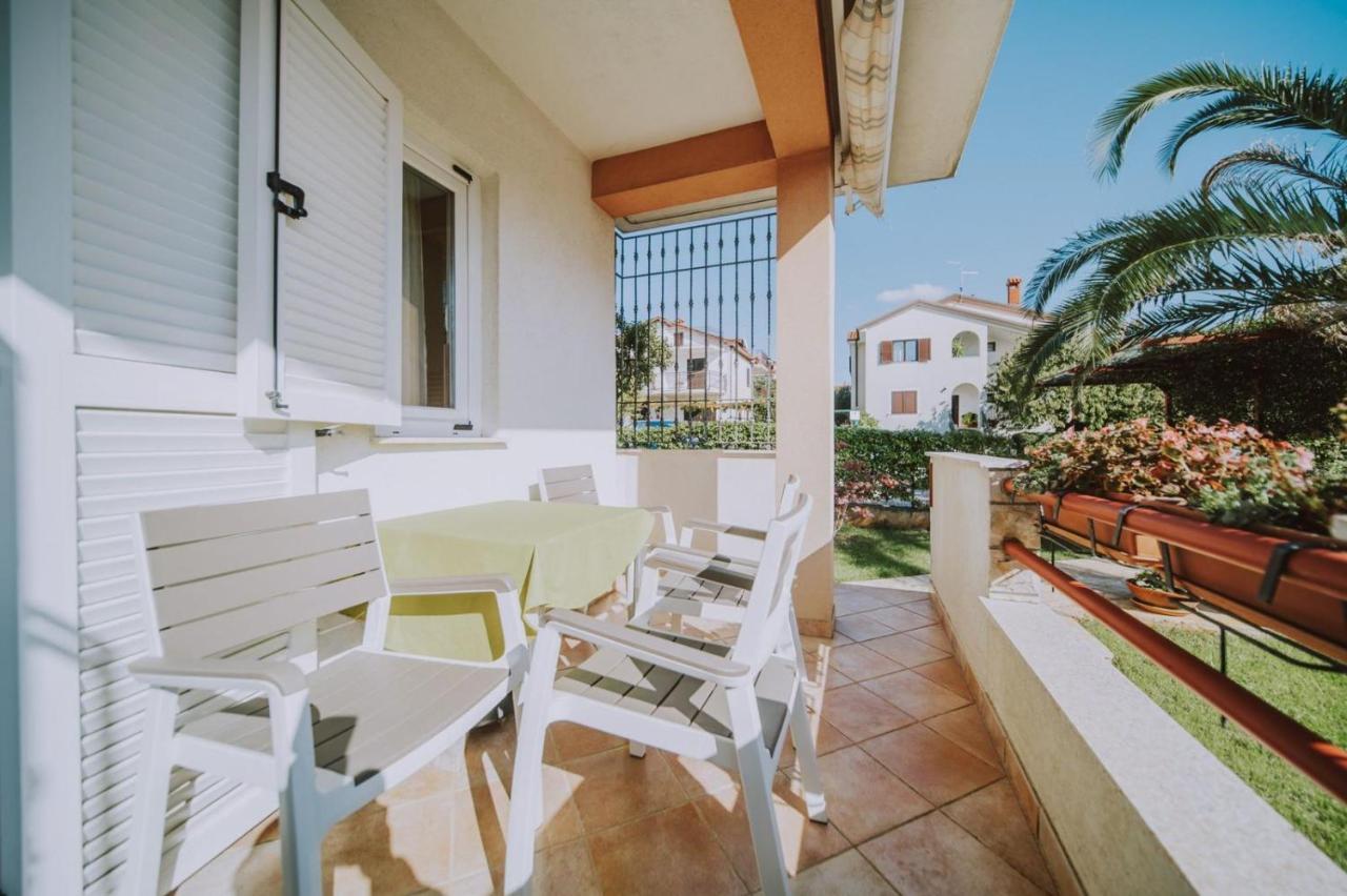 Apartman Hola Novigrad Istria Εξωτερικό φωτογραφία